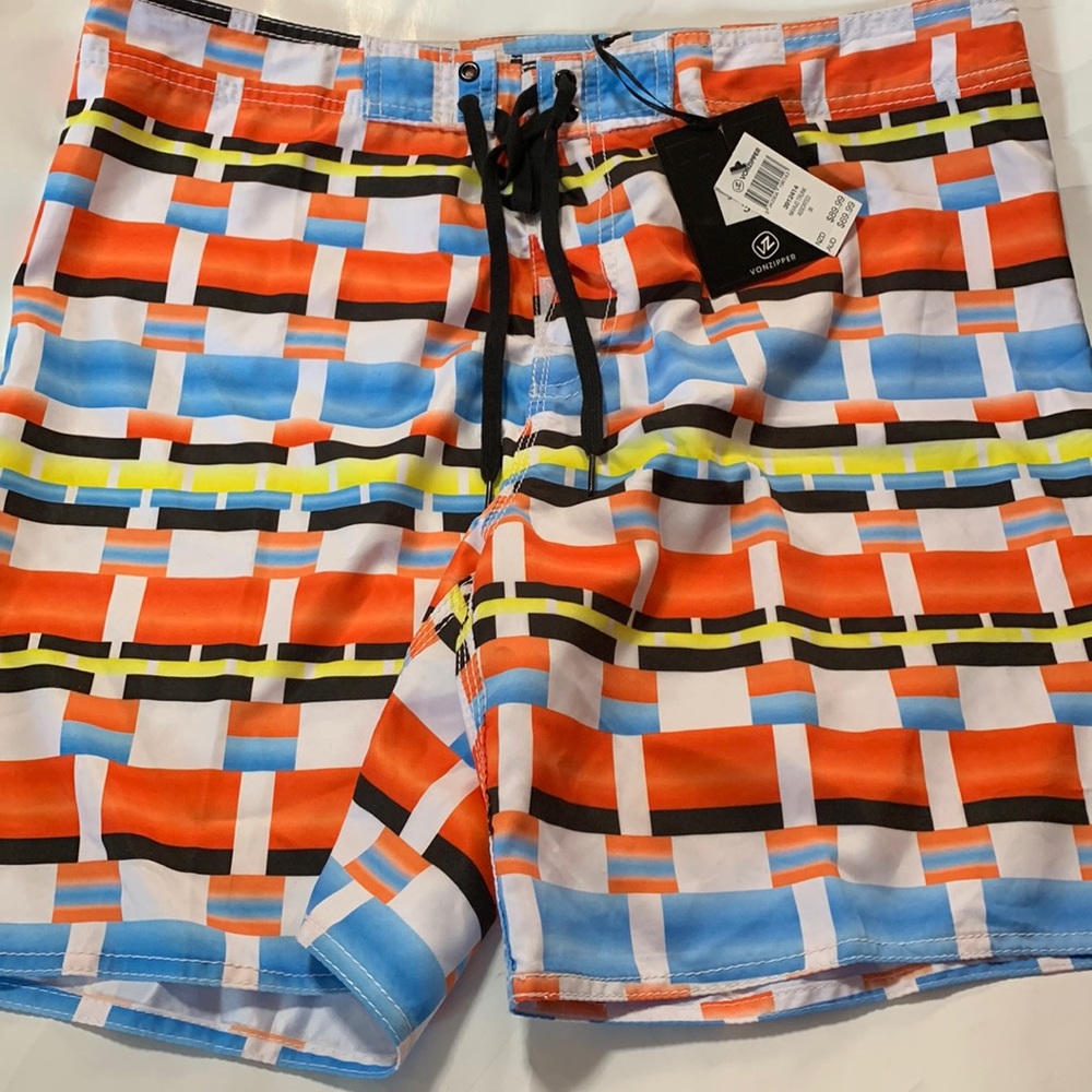 Vonzipper men’s Navajo printed board trunks size 36
